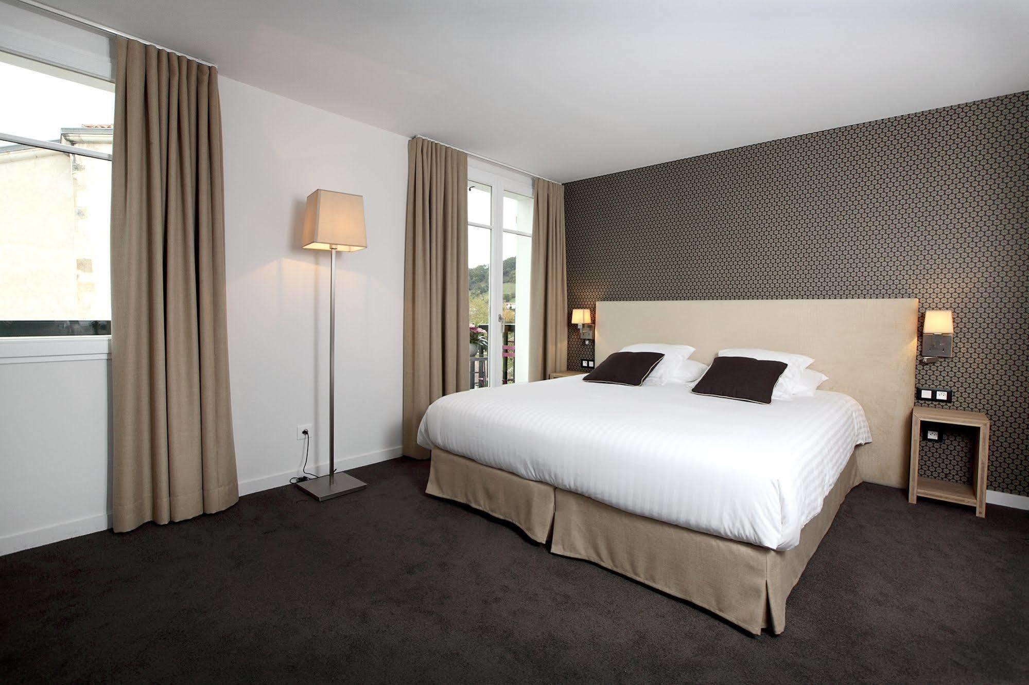 De La Nivelle Hotell Saint-Pée-sur-Nivelle Eksteriør bilde